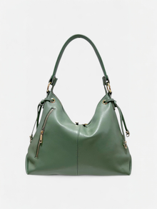 Laura-Borsa a spalla