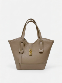Nora-Borsa a spalla
