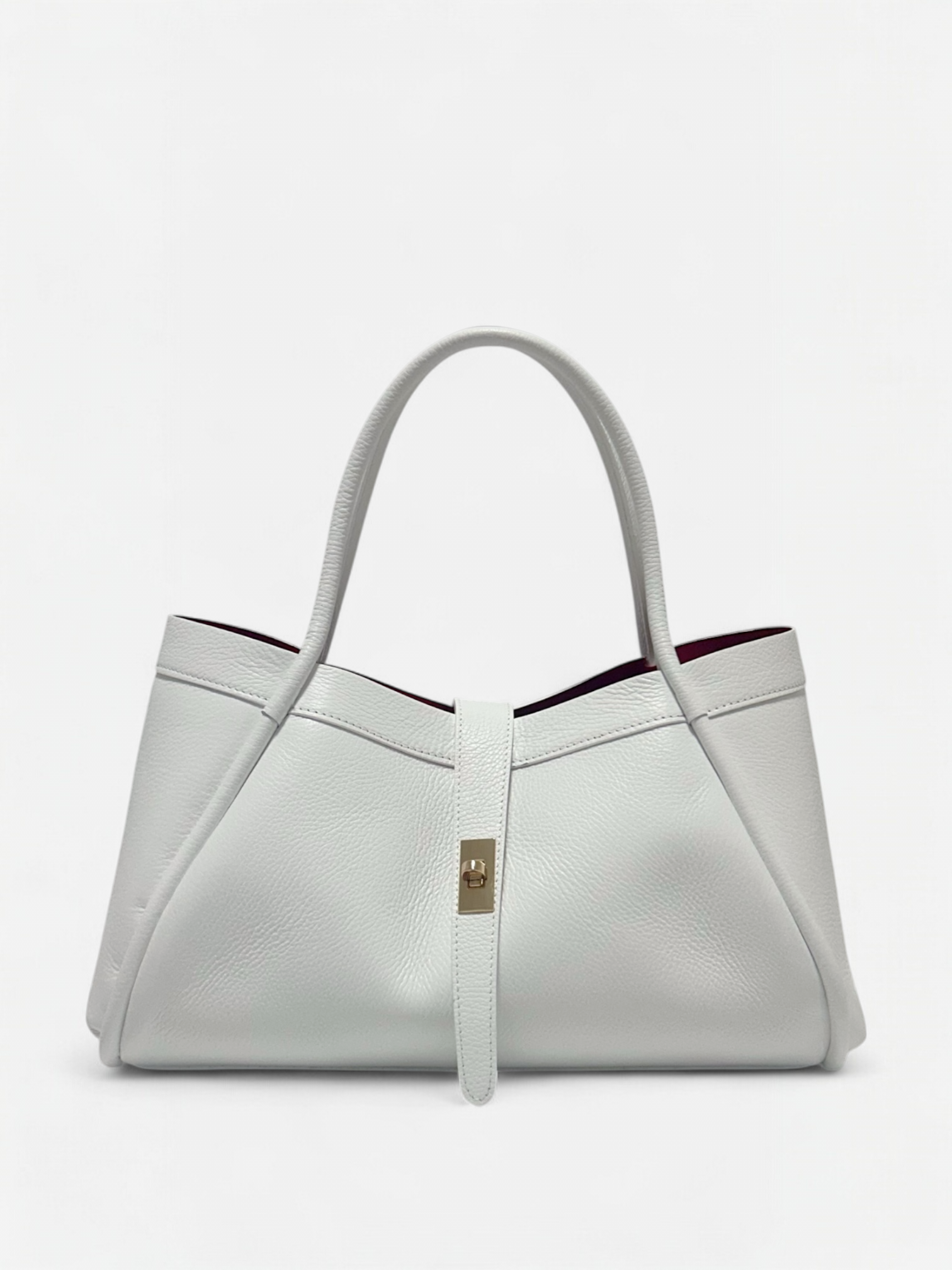 Valeria-Borsa a spalla