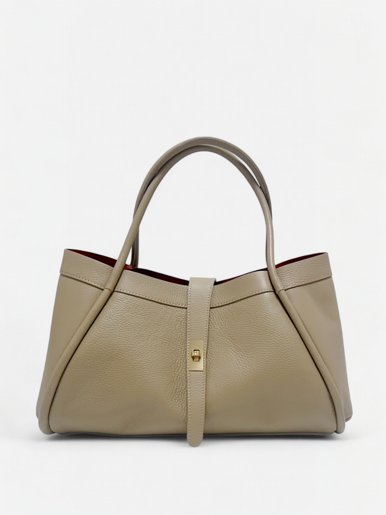 Valeria-Borsa a spalla