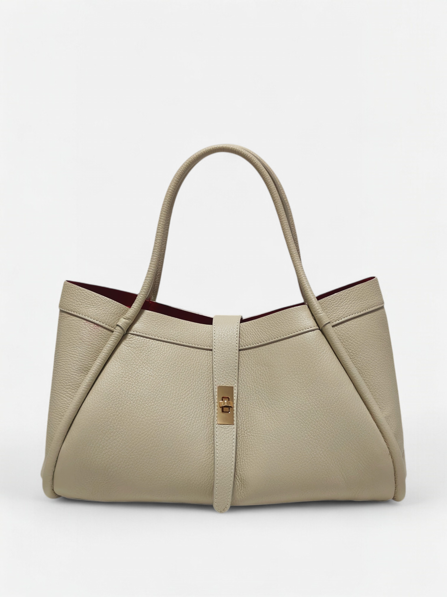Valeria-Borsa a spalla