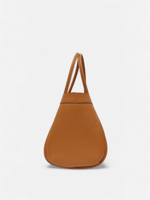 Valeria-Borsa a spalla