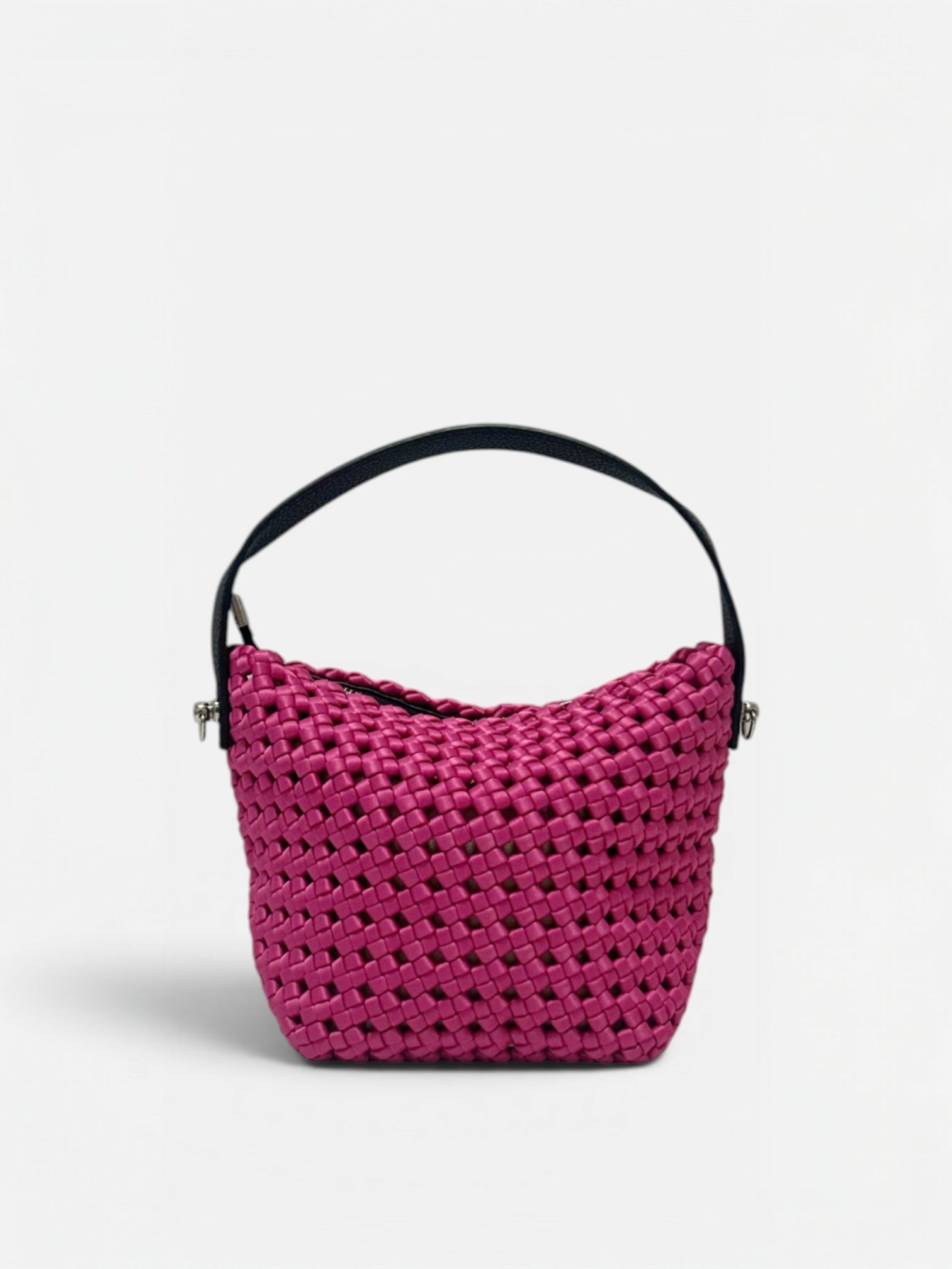 Mini borsa a secchiello Elia fucsia intrecciata con manico in vera pelle, vista frontale