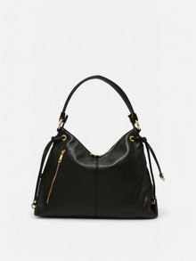 Laura-Borsa a spalla